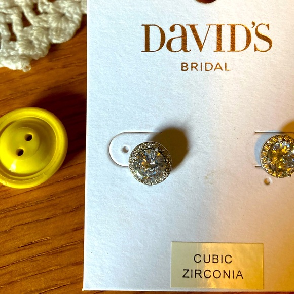 Studs, Cubic Zirconia, White Crystals - Picture 4 of 12